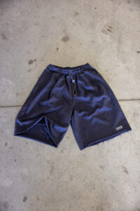 OVERSIZE SHORTS ESSENTIAL LEAD GREY